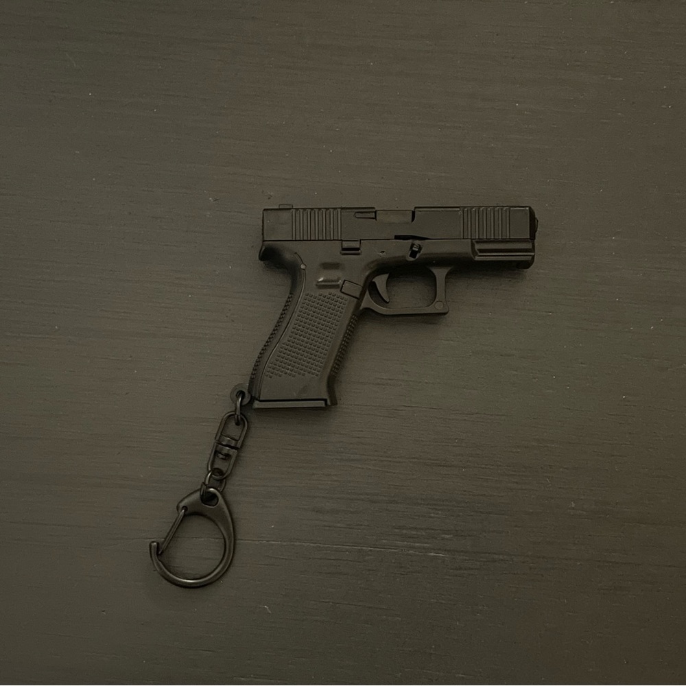 Mini Glock G45 Gen5 Gun Firearm Detachable Plastic Keychain Pendant Black